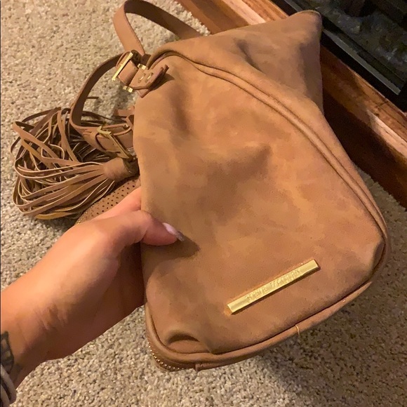 Steve Madden tan suede slouchy purse - Picture 4 of 4